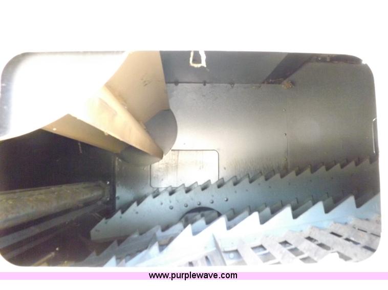 image for item K3977 1977 Gleaner M2 combine