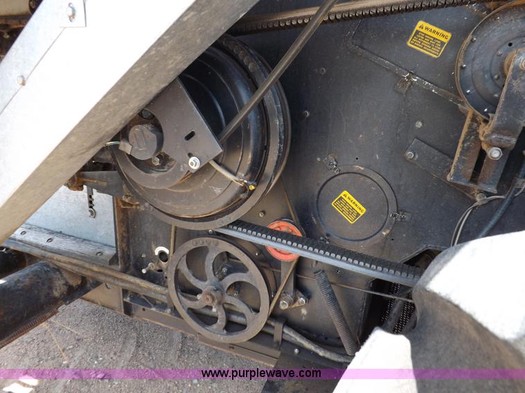 image for item K3977 1977 Gleaner M2 combine