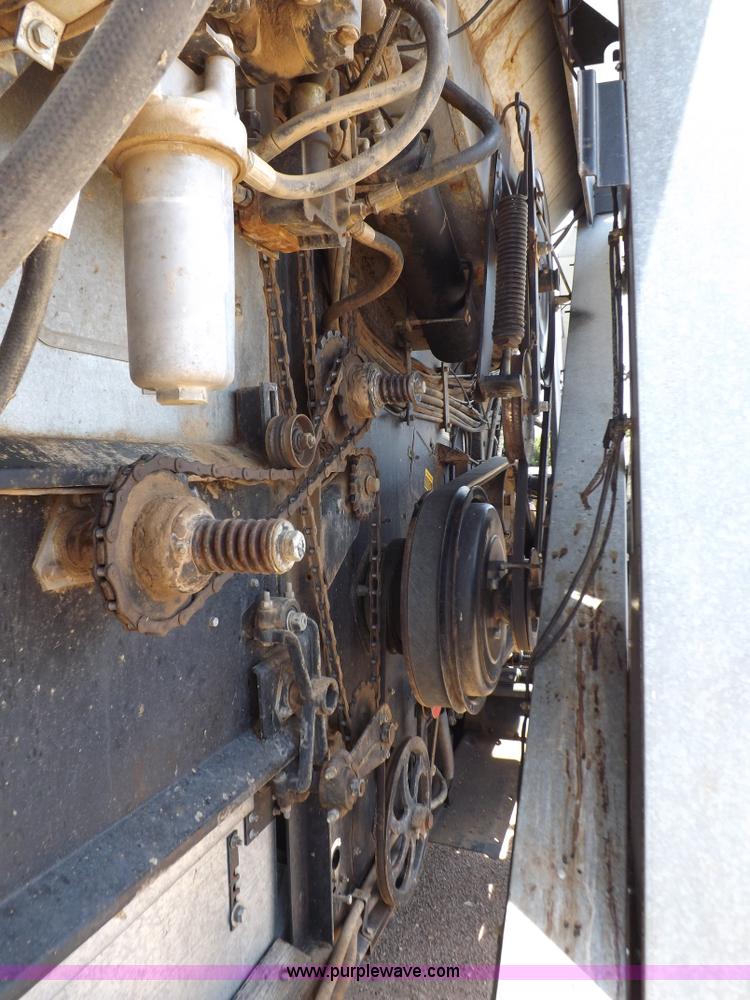 image for item K3977 1977 Gleaner M2 combine