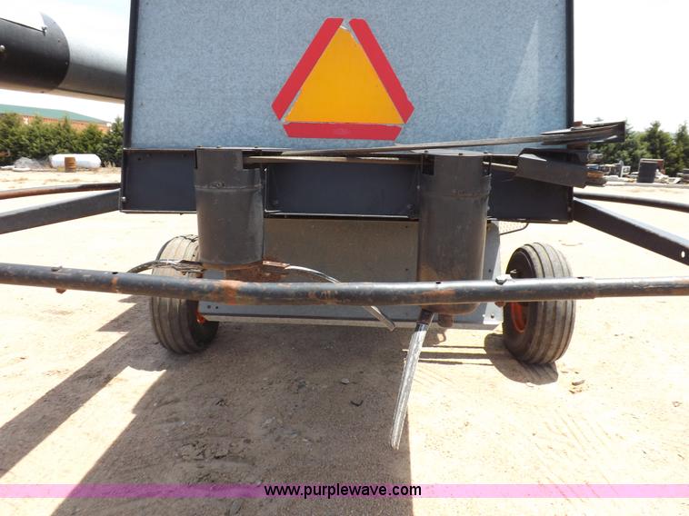 image for item K3977 1977 Gleaner M2 combine