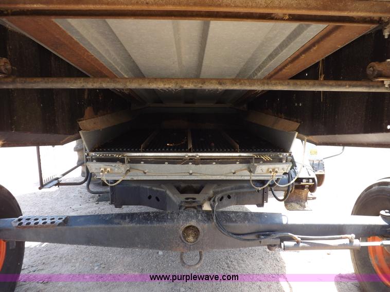 image for item K3977 1977 Gleaner M2 combine