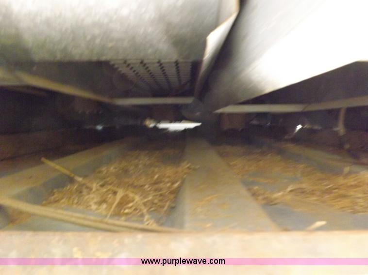 image for item K3977 1977 Gleaner M2 combine