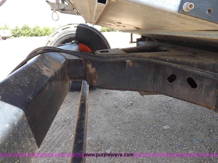 image for item K3977 1977 Gleaner M2 combine