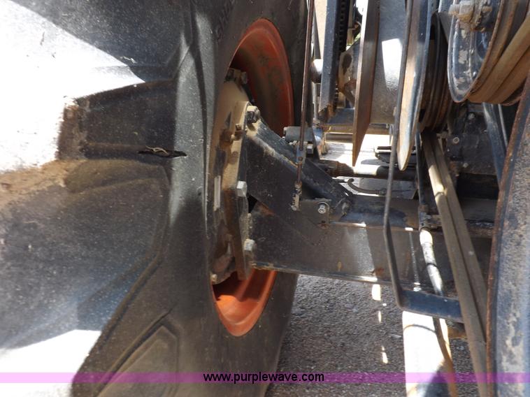 image for item K3977 1977 Gleaner M2 combine