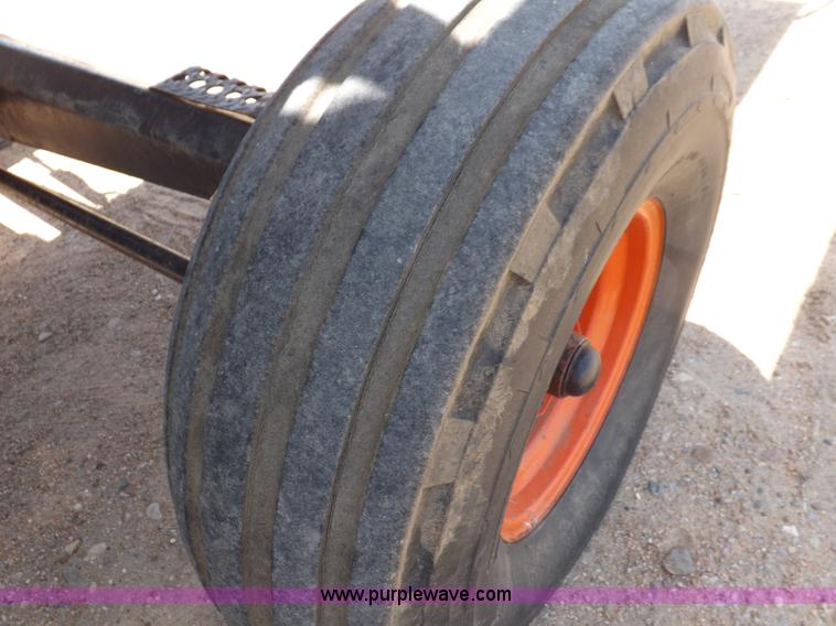 image for item K3977 1977 Gleaner M2 combine