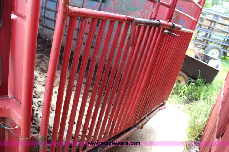 image for item K6884 2005 shop built gooseneck livestock trailer