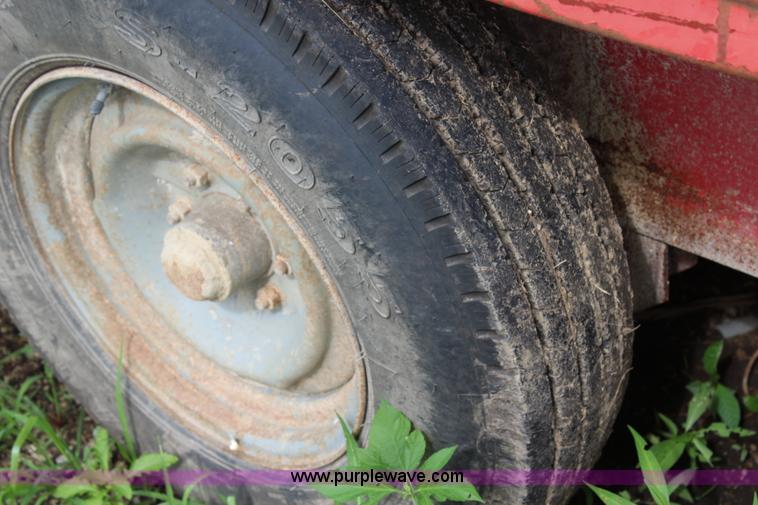 image for item K6884 2005 shop built gooseneck livestock trailer