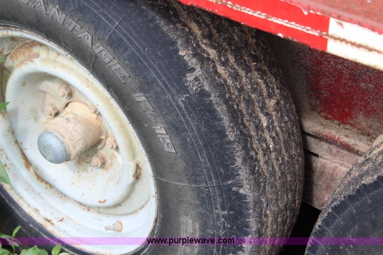 image for item K6884 2005 shop built gooseneck livestock trailer