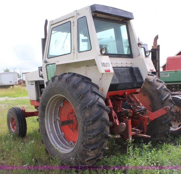 image for item K6885 1974 Case 1070 tractor