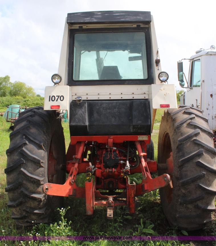 image for item K6885 1974 Case 1070 tractor