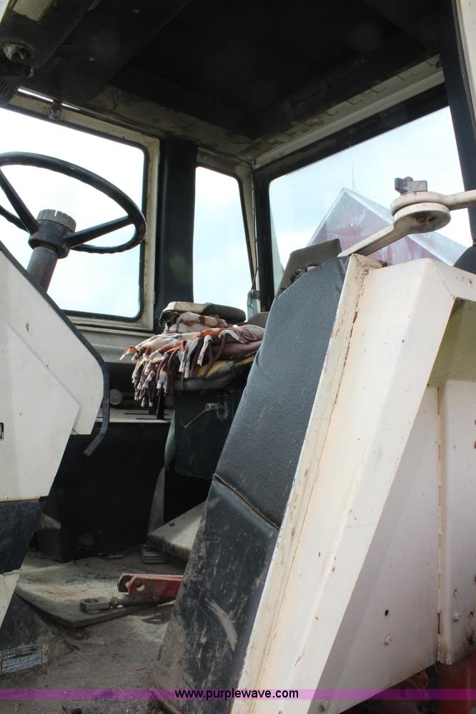 image for item K6885 1974 Case 1070 tractor