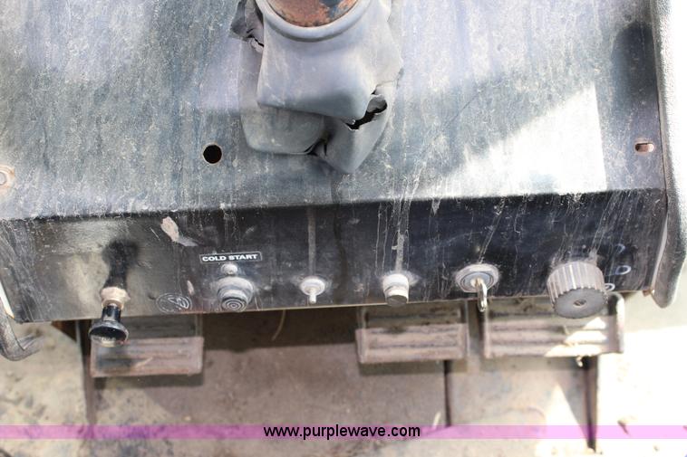 image for item K6885 1974 Case 1070 tractor