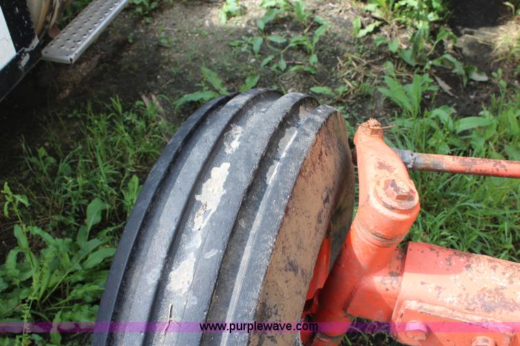 image for item K6885 1974 Case 1070 tractor