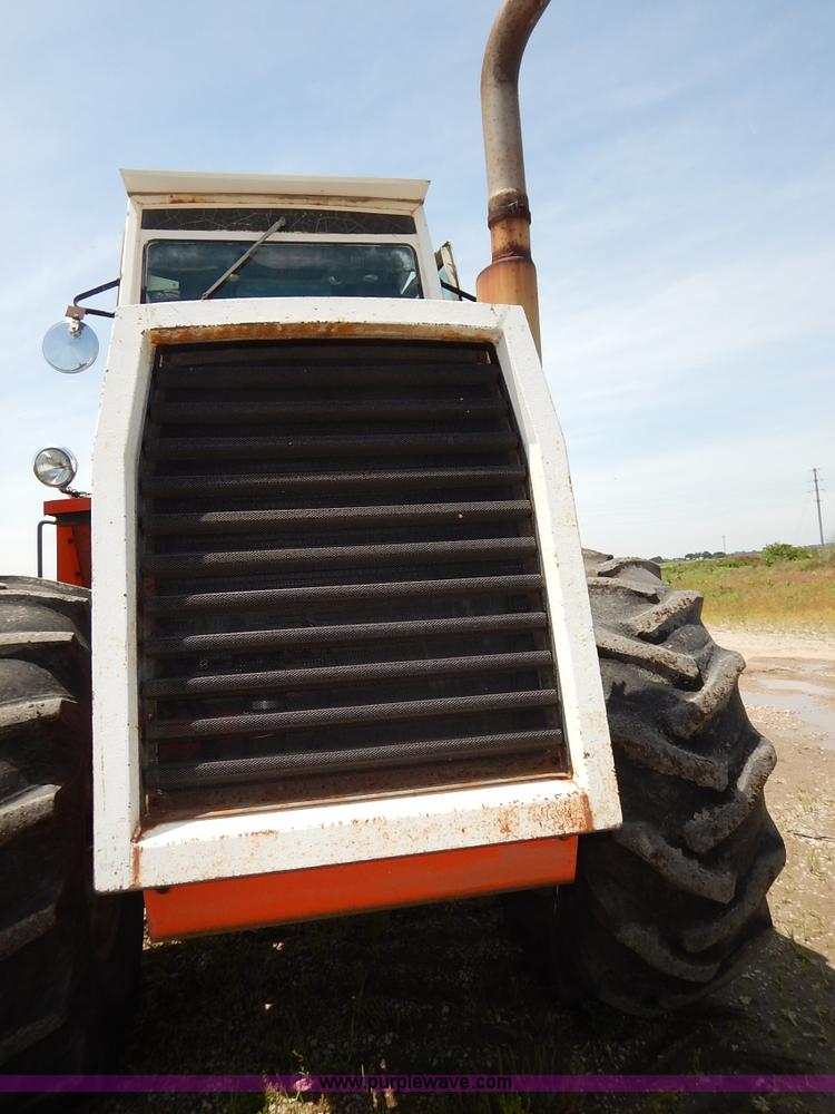 image for item K7423 1974 Case 2470 Traction King 4WD tractor