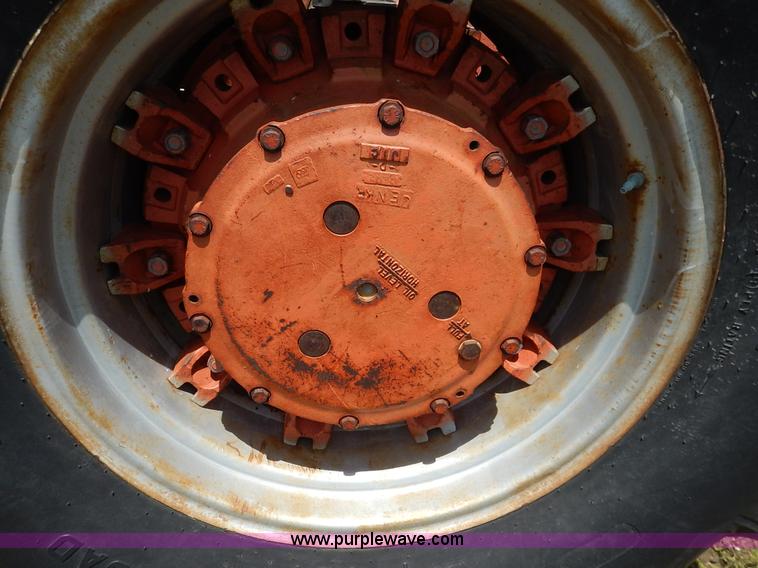 image for item K7423 1974 Case 2470 Traction King 4WD tractor