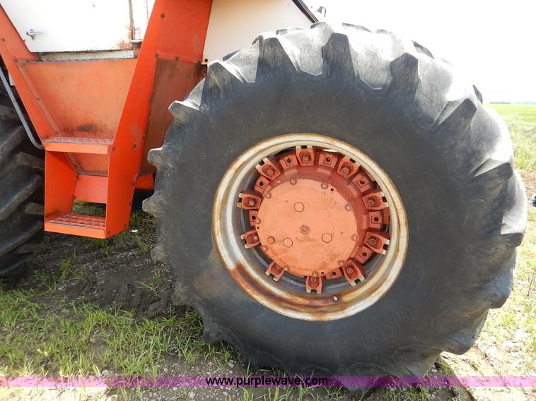 image for item K7423 1974 Case 2470 Traction King 4WD tractor