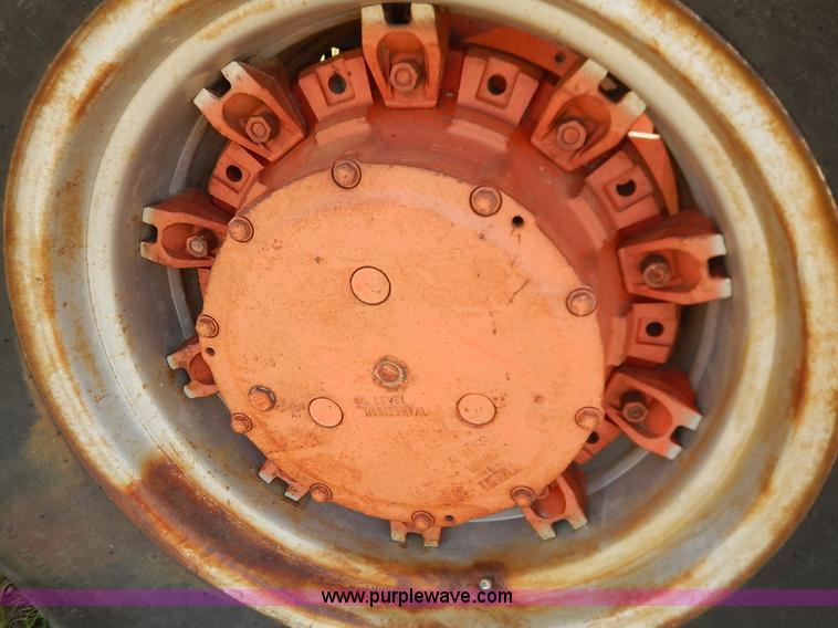 image for item K7423 1974 Case 2470 Traction King 4WD tractor