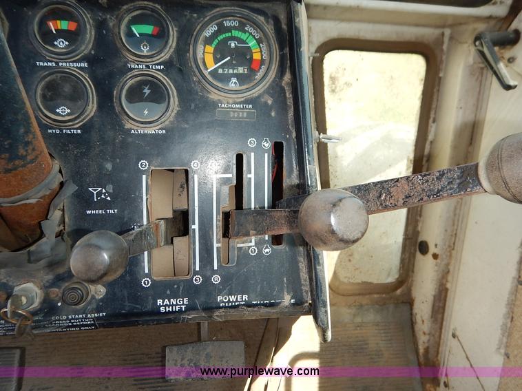 image for item K7423 1974 Case 2470 Traction King 4WD tractor