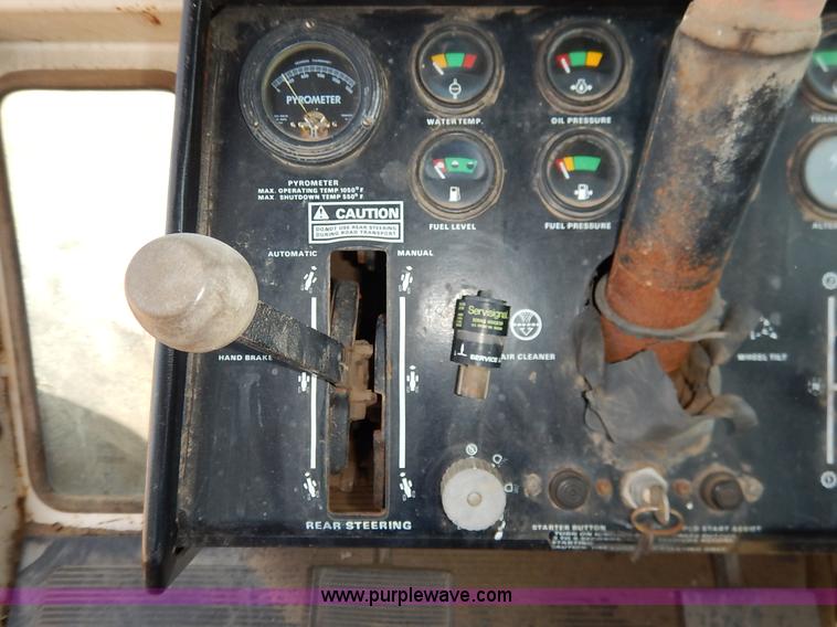 image for item K7423 1974 Case 2470 Traction King 4WD tractor