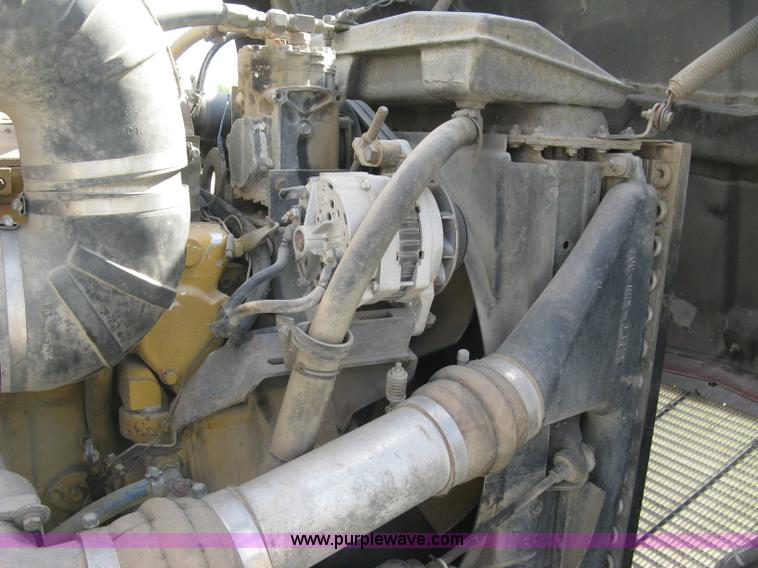 image for item K8614 1988 Kenworth T600 grain truck