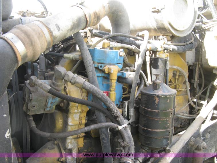 image for item K8614 1988 Kenworth T600 grain truck