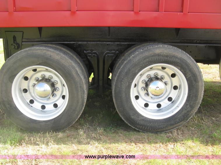 image for item K8614 1988 Kenworth T600 grain truck