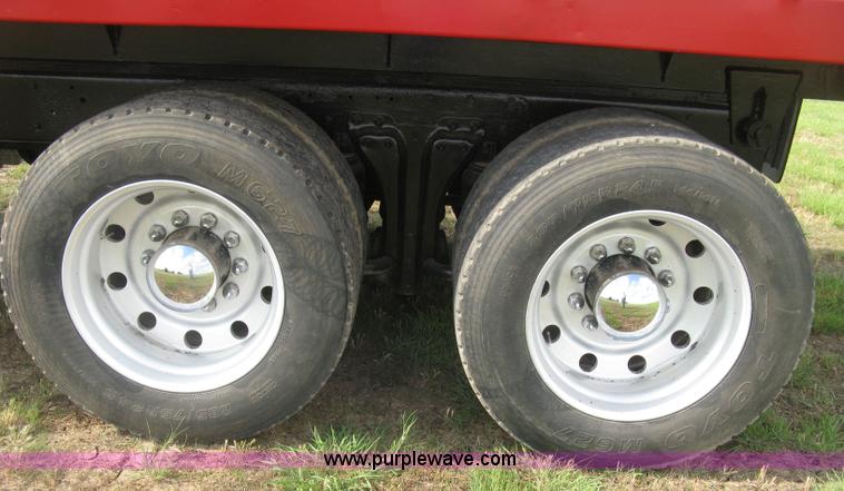 image for item K8614 1988 Kenworth T600 grain truck