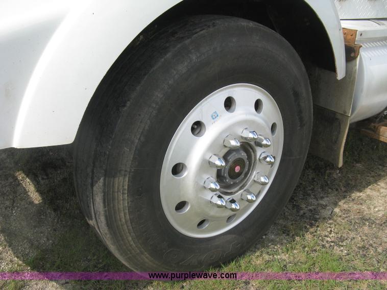 image for item K8614 1988 Kenworth T600 grain truck