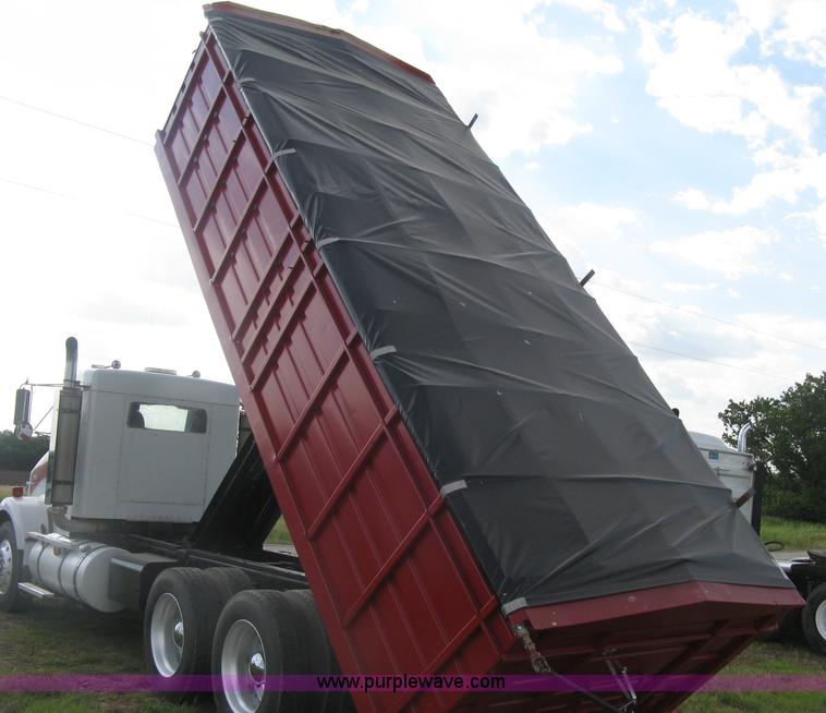 image for item K8614 1988 Kenworth T600 grain truck