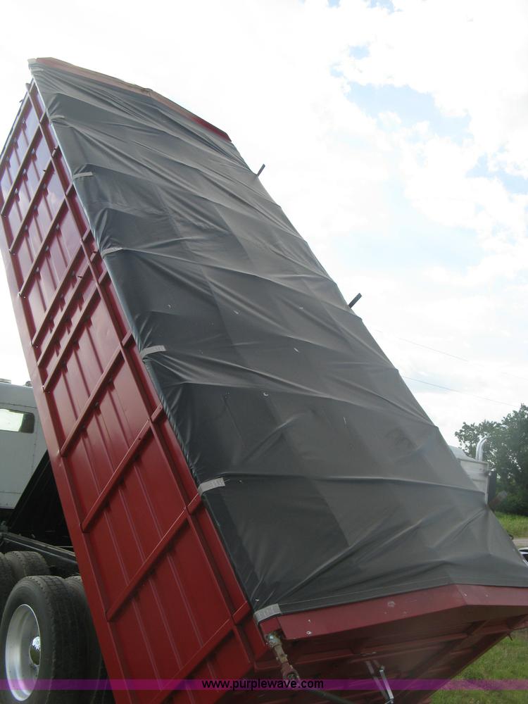 image for item K8614 1988 Kenworth T600 grain truck