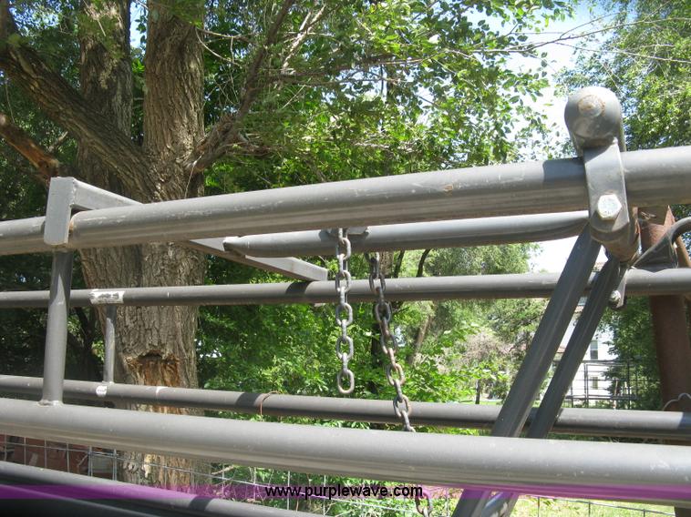 image for item K8618 Priefert squeeze chute