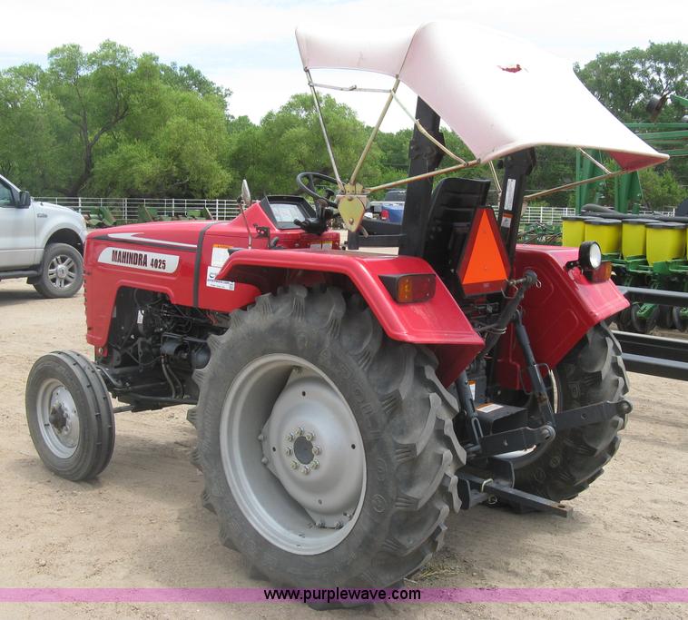 image for item K8619 2010 Mahindra 4025 tractor