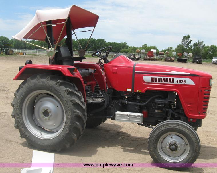 image for item K8619 2010 Mahindra 4025 tractor