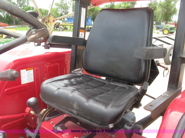 image for item K8619 2010 Mahindra 4025 tractor
