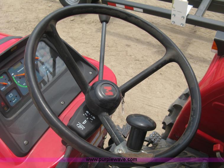 image for item K8619 2010 Mahindra 4025 tractor