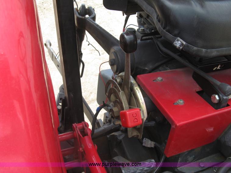 image for item K8619 2010 Mahindra 4025 tractor