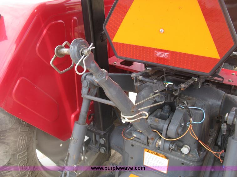 image for item K8619 2010 Mahindra 4025 tractor