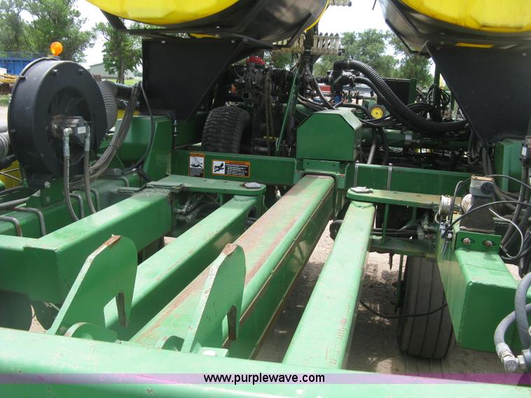 image for item K8621 John Deere 1780 planter