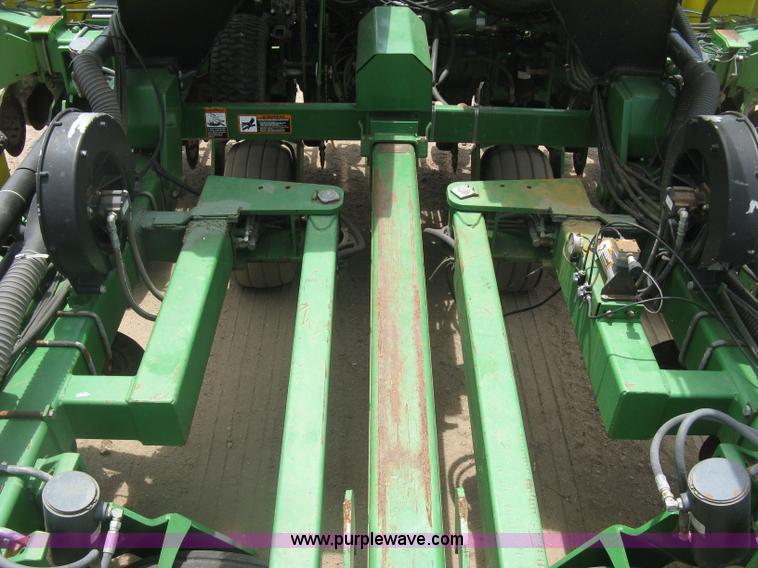 image for item K8621 John Deere 1780 planter