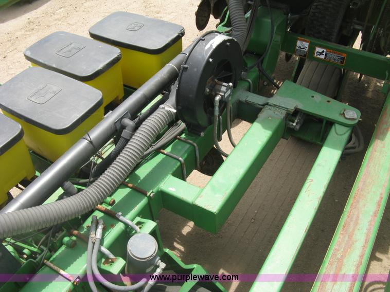 image for item K8621 John Deere 1780 planter