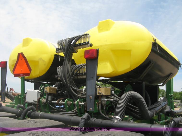 image for item K8621 John Deere 1780 planter