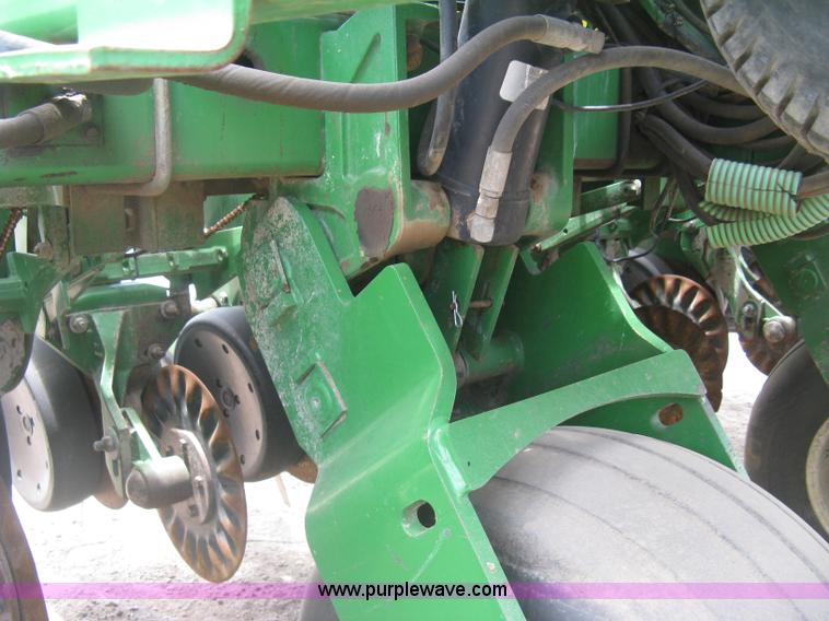 image for item K8621 John Deere 1780 planter