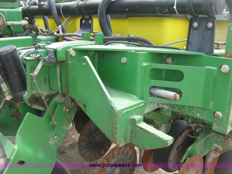 image for item K8621 John Deere 1780 planter