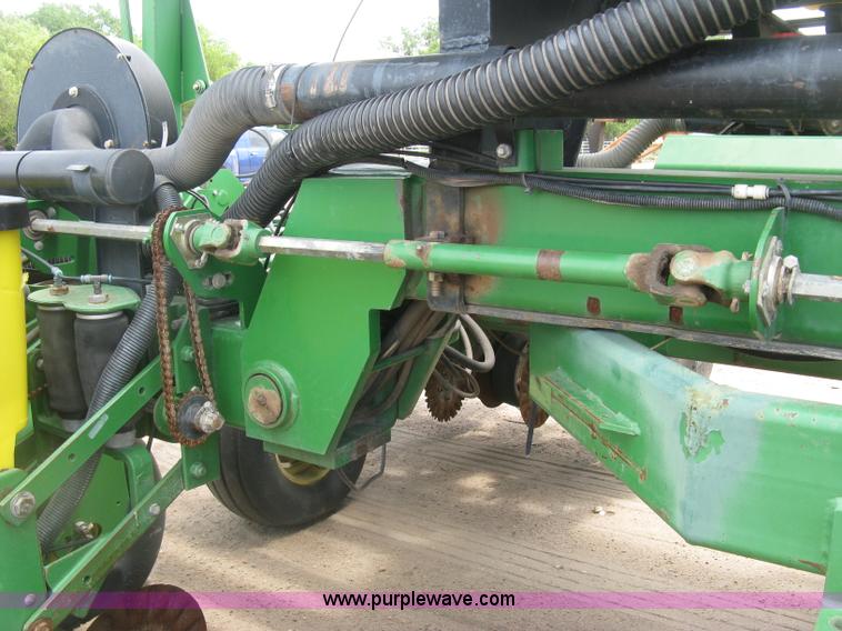 image for item K8621 John Deere 1780 planter