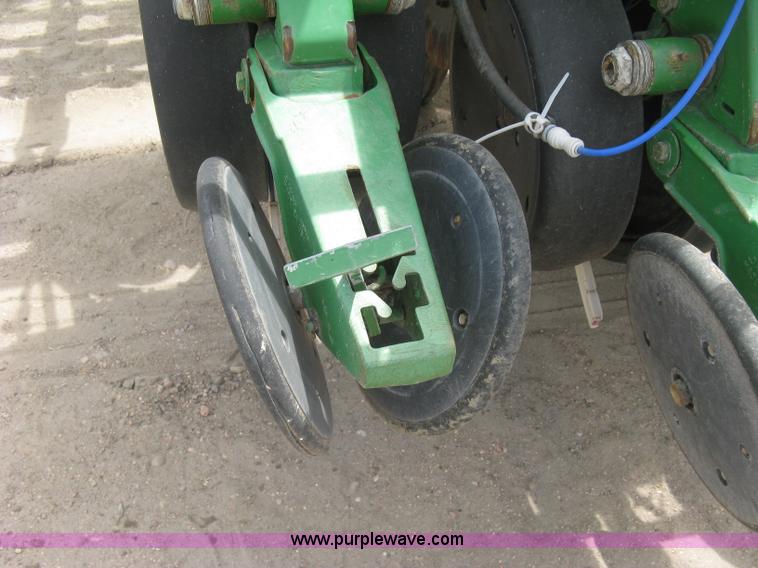 image for item K8621 John Deere 1780 planter