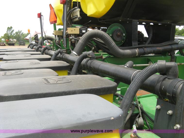 image for item K8621 John Deere 1780 planter