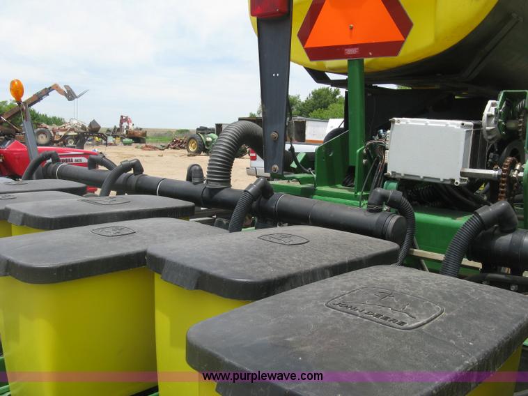 image for item K8621 John Deere 1780 planter