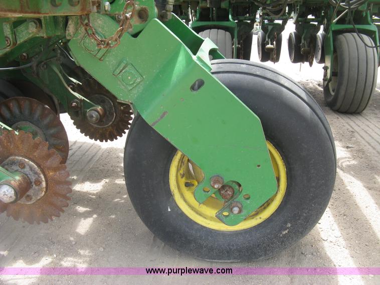 image for item K8621 John Deere 1780 planter