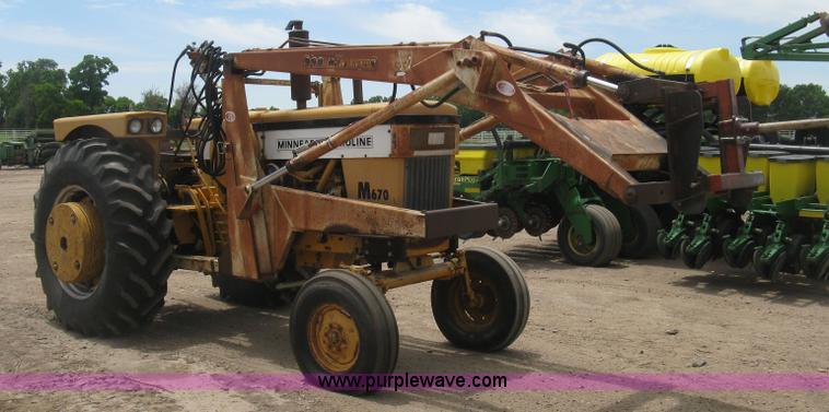image for item K8623 Minneapolis Moline Super M670 tractor