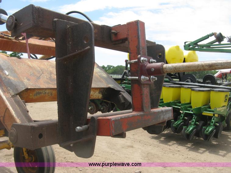 image for item K8623 Minneapolis Moline Super M670 tractor